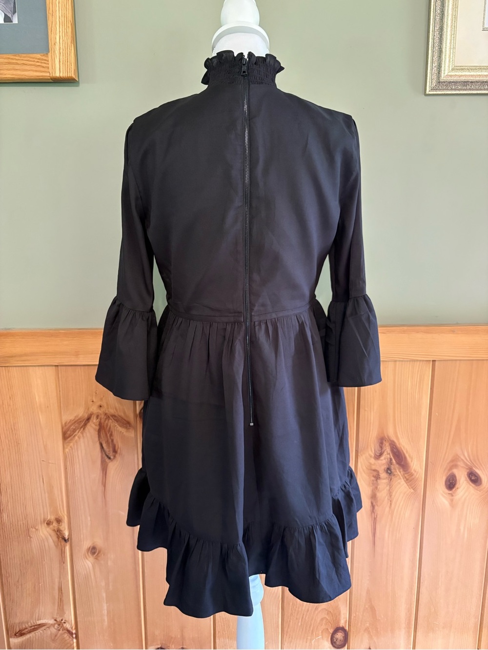 Alice + Olivia Aislyn black mock-neck mini dress w/ flutter sleeves Size 8 - Picture 5 of 16